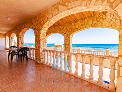 Villa en venta en San Javier zona La Manga del Mar Menor, rebajada