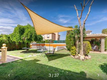 Chalet en venta en La Zubia
