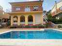 Chalet en venta en Rubí