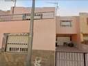 Chalet en venta en Almería