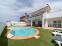 Chalet en venta en El Ejido zona Almerimar