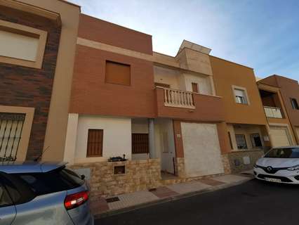 Casa en venta en Gádor