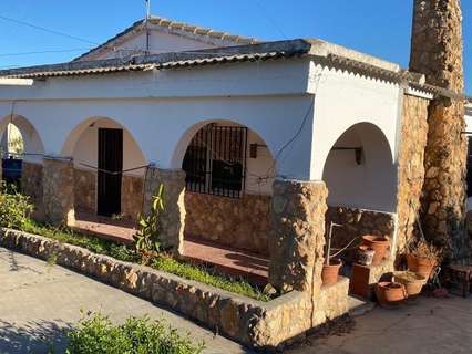 Chalet en venta en Pedralba, rebajado