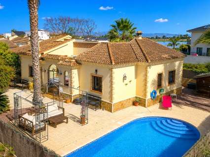 Chalet en venta en Formentera del Segura