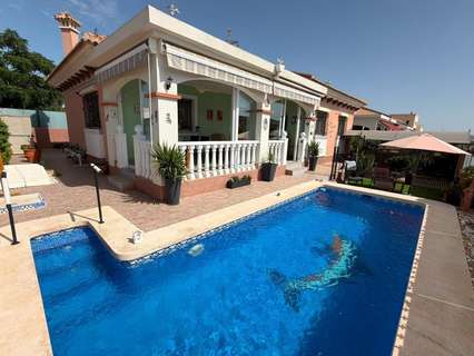 Chalet en venta en Los Montesinos