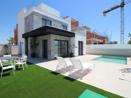 Casa en venta en Pilar de la Horadada