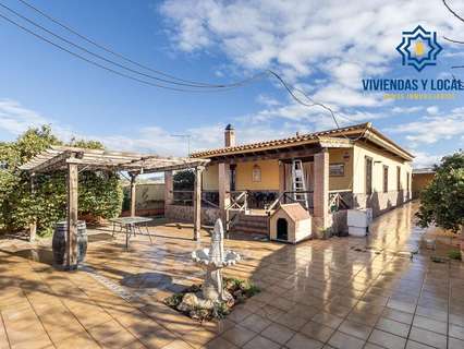 Casa en venta en La Zubia