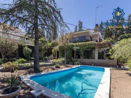 Chalet en venta en La Zubia rebajado