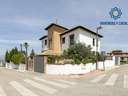 Chalet en venta en La Zubia
