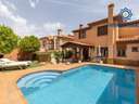 Chalet en venta en La Zubia