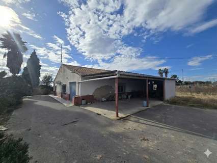 Chalet en venta en Elche/Elx zona Las Bayas rebajado