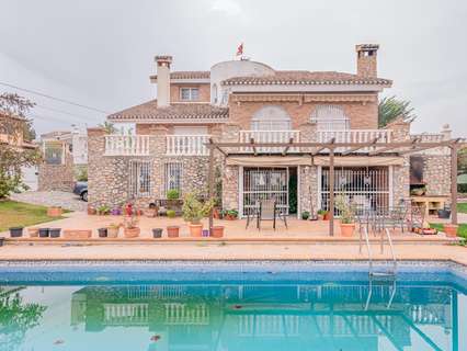 Chalet en venta en La Zubia