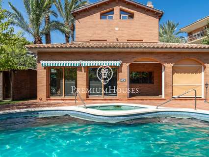 Casa en venta en Castelldefels rebajada