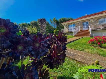 Chalet en venta en Oleiros rebajado