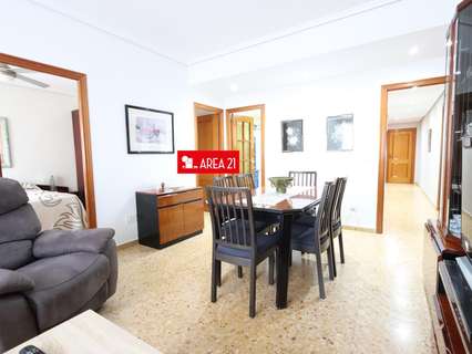 Piso en venta en La Pobla de Vallbona