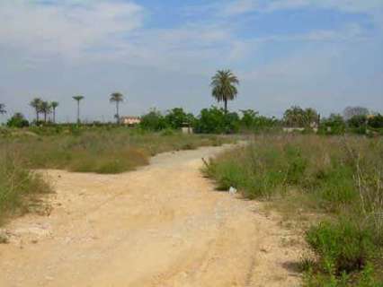 Parcela urbana en venta en Carcaixent