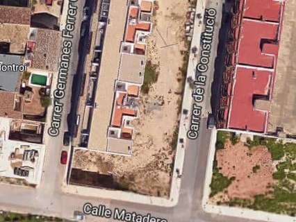 Parcela urbana en venta en Montroy