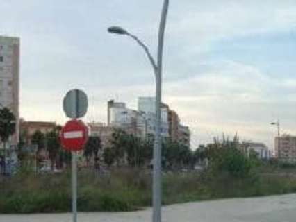 Parcela urbana en venta en Alzira