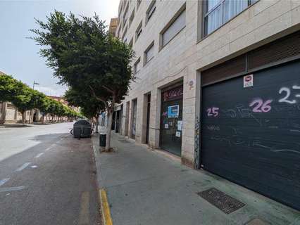 Local comercial en venta en Almería