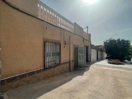 Casa en venta en Almería rebajada