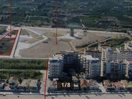 Parcela urbana en venta en Piles