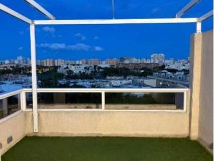 Ático dúplex en alquiler en Alicante