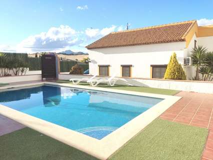 Villa en venta en Casabermeja