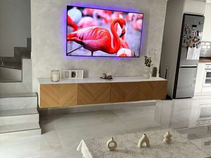 Villa en venta en Málaga zona Puerto de la Torre rebajada