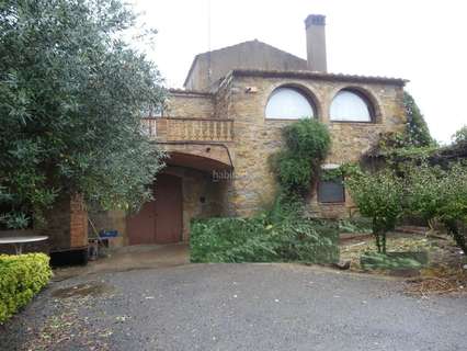 Casa rústica en venta en La Bisbal d'Empordà