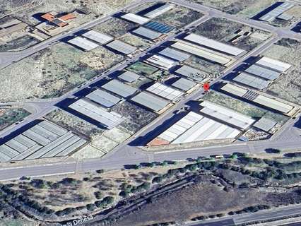 Parcela rústica en venta en Lucena