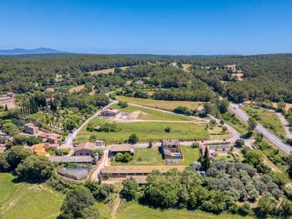 Parcela rústica en venta en Saus, Camallera i Llampaies