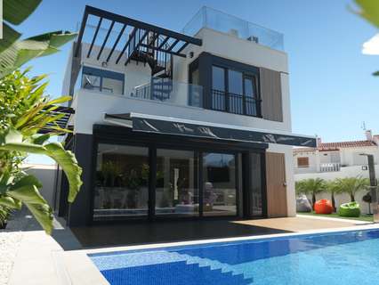 Chalet en venta en La Nucía