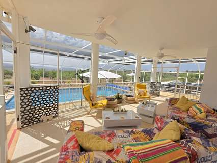 Casa en venta en El Pinós/Pinoso