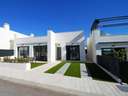 Villa en venta en Pilar de la Horadada
