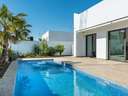 Villa en venta en Pilar de la Horadada