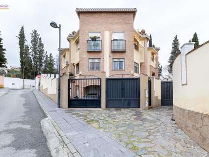 Chalet en venta en La Zubia