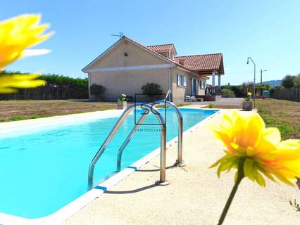 Chalet en venta en Ares