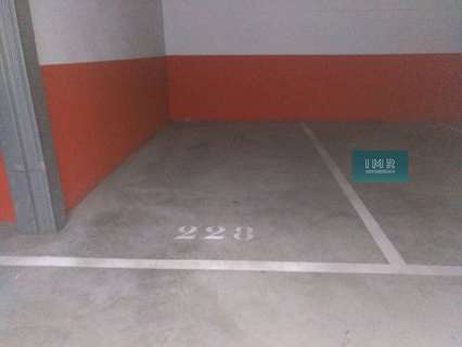 Plaza de parking en venta en Sevilla, rebajada