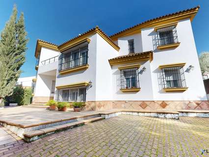 Chalet en venta en Bormujos