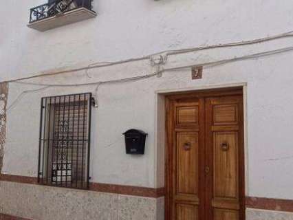 Chalet en venta en Priego de Córdoba, rebajado