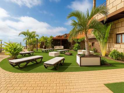 Hotel en venta en Arico rebajado