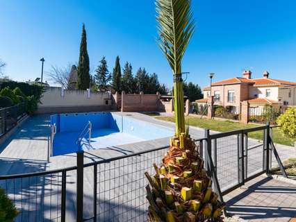Chalet en venta en La Zubia
