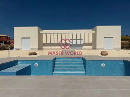 Casa en venta en El Pinós/Pinoso