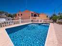 Chalet en venta en La Nucía