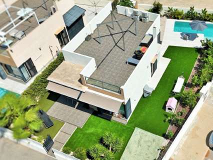 Villa en venta en Orihuela zona La Zenia