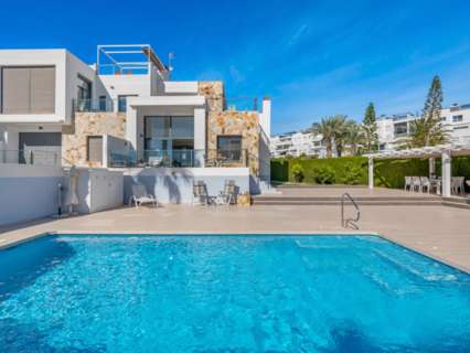 Casa en venta en Torrevieja zona Punta Prima