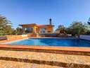 Villa en venta en Elche/Elx