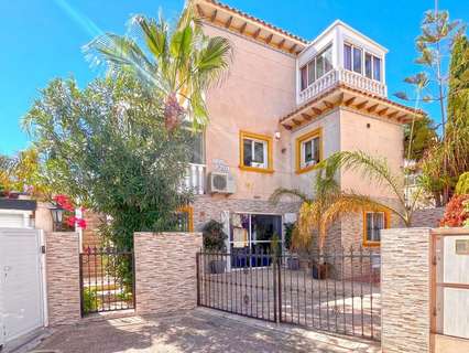 Villa en venta en Orihuela zona La Zenia