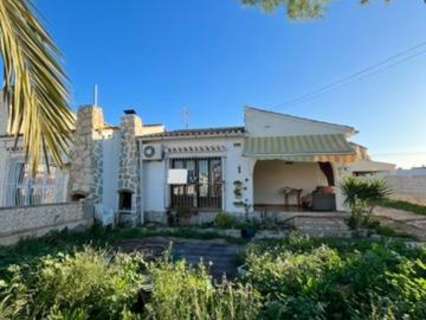 Villa en venta en Torrevieja zona Aguas Nuevas