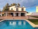 Villa en venta en Santa Pola zona El Poble Llevanti